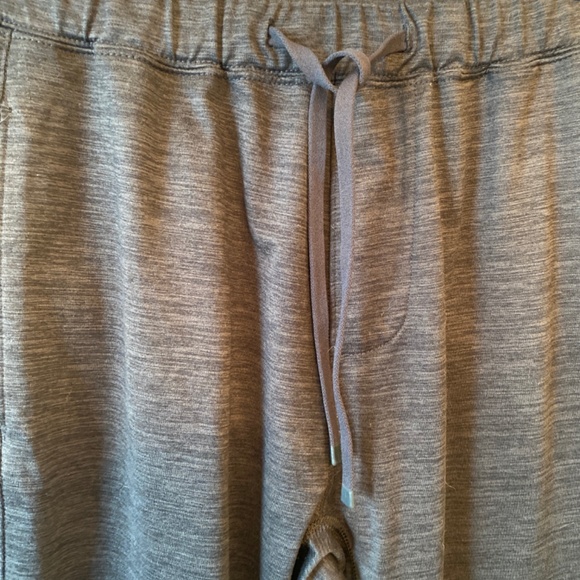Abercrombie men's Lightweight Air knit Joggers men active pant jogger Athletic - Picture 3 of 9